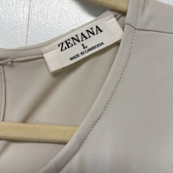 Zenana sleeveless blouse - Picture 2 of 2